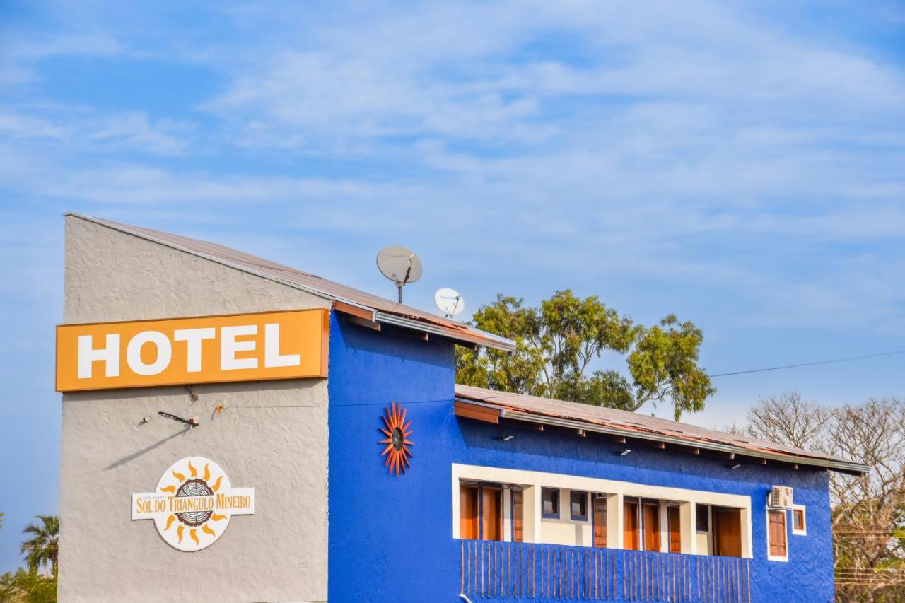 Hotel Sol Do Triangulo Mineiro Planura Exterior photo